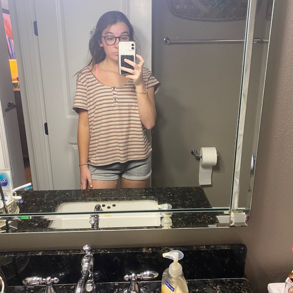 american eagle tshirt